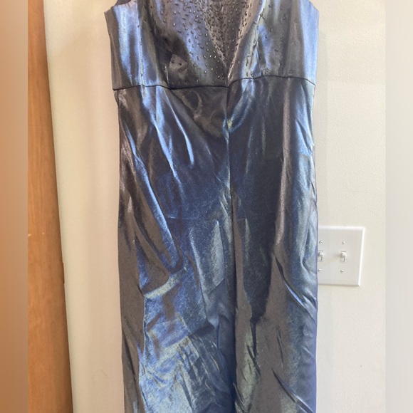 Patra perfect dress size 14. Pewter lame’ sleeveless with beads. See close ups. - Picture 3 of 12